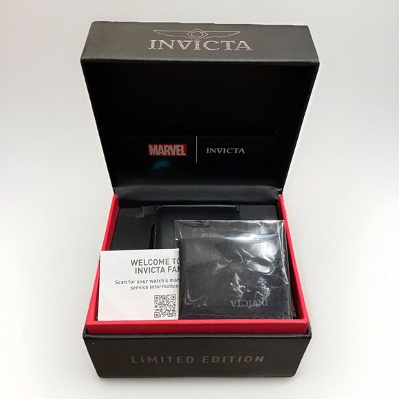 Invicta Limited Edition Marvel Watch Box with Cleaning Cloth - Picture 3 of 16